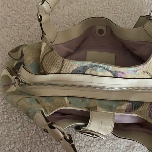 Handbag - Picture 7 of 7